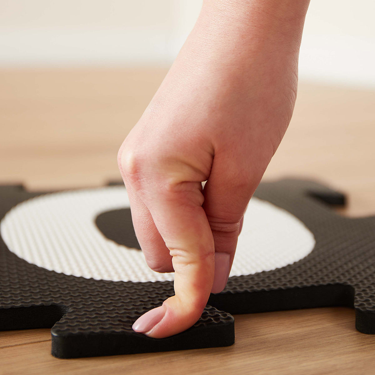 Tapis puzzle lettres black & white